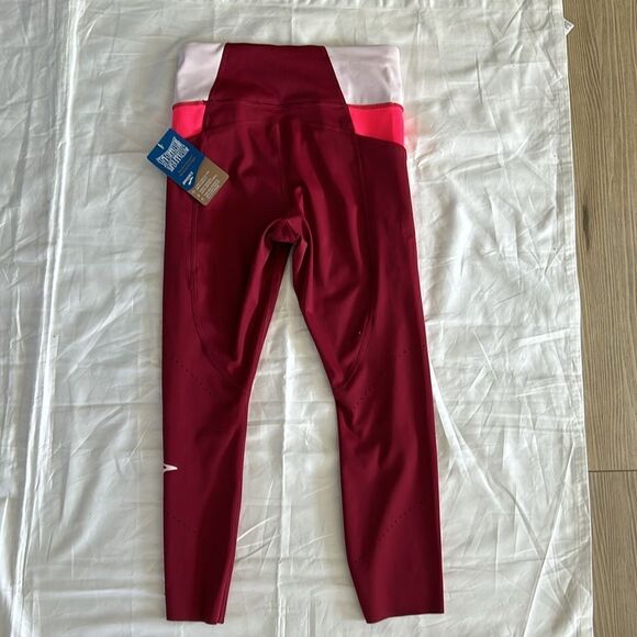 Brooks Women's Method 3/4 Tights, Color is Razzmatazz, Small, NWT - Picture 2 of 10